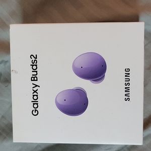 New Galaxy Buds 2 Wireless Headphones in lavander new in box never opened